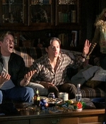 ROSWELL_-_S2X10_A_ROSWELL_CHRITMAS_CAROL_101.jpg
