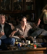 ROSWELL_-_S2X10_A_ROSWELL_CHRITMAS_CAROL_102.jpg