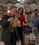 ROSWELL_-_S2X10_A_ROSWELL_CHRITMAS_CAROL_145.jpg