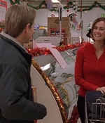ROSWELL_-_S2X10_A_ROSWELL_CHRITMAS_CAROL_168.jpg