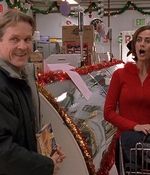 ROSWELL_-_S2X10_A_ROSWELL_CHRITMAS_CAROL_176.jpg