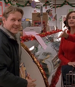 ROSWELL_-_S2X10_A_ROSWELL_CHRITMAS_CAROL_178.jpg