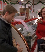 ROSWELL_-_S2X10_A_ROSWELL_CHRITMAS_CAROL_180.jpg