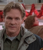 ROSWELL_-_S2X10_A_ROSWELL_CHRITMAS_CAROL_195.jpg