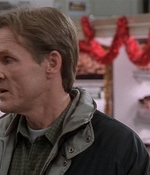 ROSWELL_-_S2X10_A_ROSWELL_CHRITMAS_CAROL_211.jpg