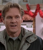 ROSWELL_-_S2X10_A_ROSWELL_CHRITMAS_CAROL_243.jpg