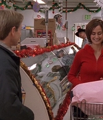 ROSWELL_-_S2X10_A_ROSWELL_CHRITMAS_CAROL_249.jpg