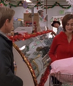 ROSWELL_-_S2X10_A_ROSWELL_CHRITMAS_CAROL_250.jpg