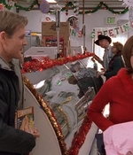 ROSWELL_-_S2X10_A_ROSWELL_CHRITMAS_CAROL_255.jpg