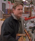 ROSWELL_-_S2X10_A_ROSWELL_CHRITMAS_CAROL_264.jpg