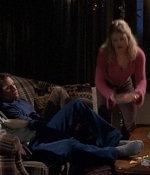 ROSWELL_-_S2X10_A_ROSWELL_CHRITMAS_CAROL_287.jpg