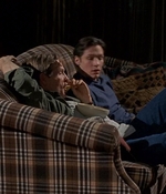 ROSWELL_-_S2X10_A_ROSWELL_CHRITMAS_CAROL_300.jpg