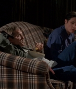 ROSWELL_-_S2X10_A_ROSWELL_CHRITMAS_CAROL_303.jpg
