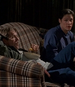 ROSWELL_-_S2X10_A_ROSWELL_CHRITMAS_CAROL_305.jpg