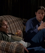 ROSWELL_-_S2X10_A_ROSWELL_CHRITMAS_CAROL_309.jpg
