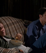 ROSWELL_-_S2X10_A_ROSWELL_CHRITMAS_CAROL_322.jpg