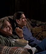 ROSWELL_-_S2X10_A_ROSWELL_CHRITMAS_CAROL_328.jpg
