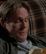 ROSWELL_-_S2X10_A_ROSWELL_CHRITMAS_CAROL_347.jpg