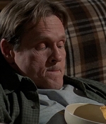 ROSWELL_-_S2X10_A_ROSWELL_CHRITMAS_CAROL_352.jpg