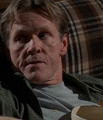 ROSWELL_-_S2X10_A_ROSWELL_CHRITMAS_CAROL_372.jpg