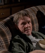 ROSWELL_-_S2X10_A_ROSWELL_CHRITMAS_CAROL_378.jpg