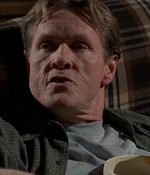 ROSWELL_-_S2X10_A_ROSWELL_CHRITMAS_CAROL_381.jpg