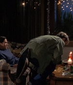 ROSWELL_-_S2X10_A_ROSWELL_CHRITMAS_CAROL_387.jpg