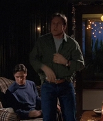 ROSWELL_-_S2X10_A_ROSWELL_CHRITMAS_CAROL_403.jpg