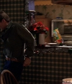 ROSWELL_-_S2X10_A_ROSWELL_CHRITMAS_CAROL_421.jpg