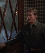 ROSWELL_-_S2X10_A_ROSWELL_CHRITMAS_CAROL_424.jpg