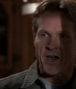 ROSWELL_-_S2X10_A_ROSWELL_CHRITMAS_CAROL_430.jpg