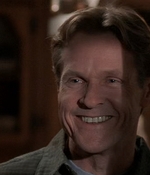 ROSWELL_-_S2X10_A_ROSWELL_CHRITMAS_CAROL_433.jpg