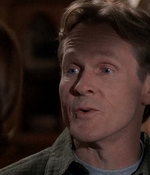 ROSWELL_-_S2X10_A_ROSWELL_CHRITMAS_CAROL_435.jpg