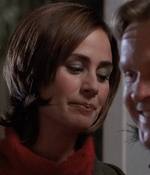 ROSWELL_-_S2X10_A_ROSWELL_CHRITMAS_CAROL_442.jpg