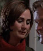 ROSWELL_-_S2X10_A_ROSWELL_CHRITMAS_CAROL_443.jpg
