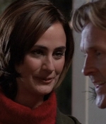 ROSWELL_-_S2X10_A_ROSWELL_CHRITMAS_CAROL_444.jpg