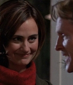 ROSWELL_-_S2X10_A_ROSWELL_CHRITMAS_CAROL_445.jpg