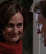 ROSWELL_-_S2X10_A_ROSWELL_CHRITMAS_CAROL_446.jpg