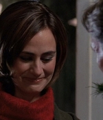 ROSWELL_-_S2X10_A_ROSWELL_CHRITMAS_CAROL_448.jpg