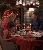 ROSWELL_-_S2X10_A_ROSWELL_CHRITMAS_CAROL_454.jpg