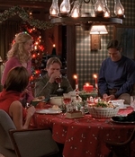 ROSWELL_-_S2X10_A_ROSWELL_CHRITMAS_CAROL_463.jpg