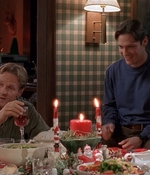 ROSWELL_-_S2X10_A_ROSWELL_CHRITMAS_CAROL_513.jpg