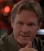 ROSWELL_-_S2X10_A_ROSWELL_CHRITMAS_CAROL_515.jpg