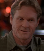 ROSWELL_-_S2X10_A_ROSWELL_CHRITMAS_CAROL_518.jpg