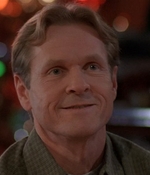 ROSWELL_-_S2X10_A_ROSWELL_CHRITMAS_CAROL_521.jpg