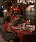 ROSWELL_-_S2X10_A_ROSWELL_CHRITMAS_CAROL_545.jpg