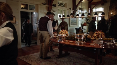 HOMELAND_-_E3X05_THE_YOGA_PLAY_018.jpg
