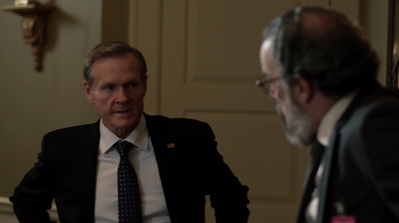 HOMELAND_-_E3X10_A_RED_WHEEL_BARROW_026.jpg