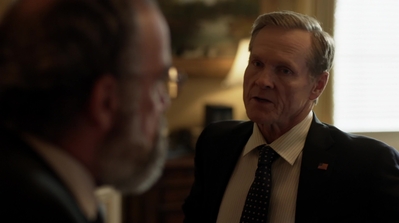 HOMELAND_-_E3X10_A_RED_WHEEL_BARROW_065.jpg
