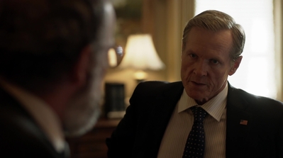HOMELAND_-_E3X10_A_RED_WHEEL_BARROW_070.jpg